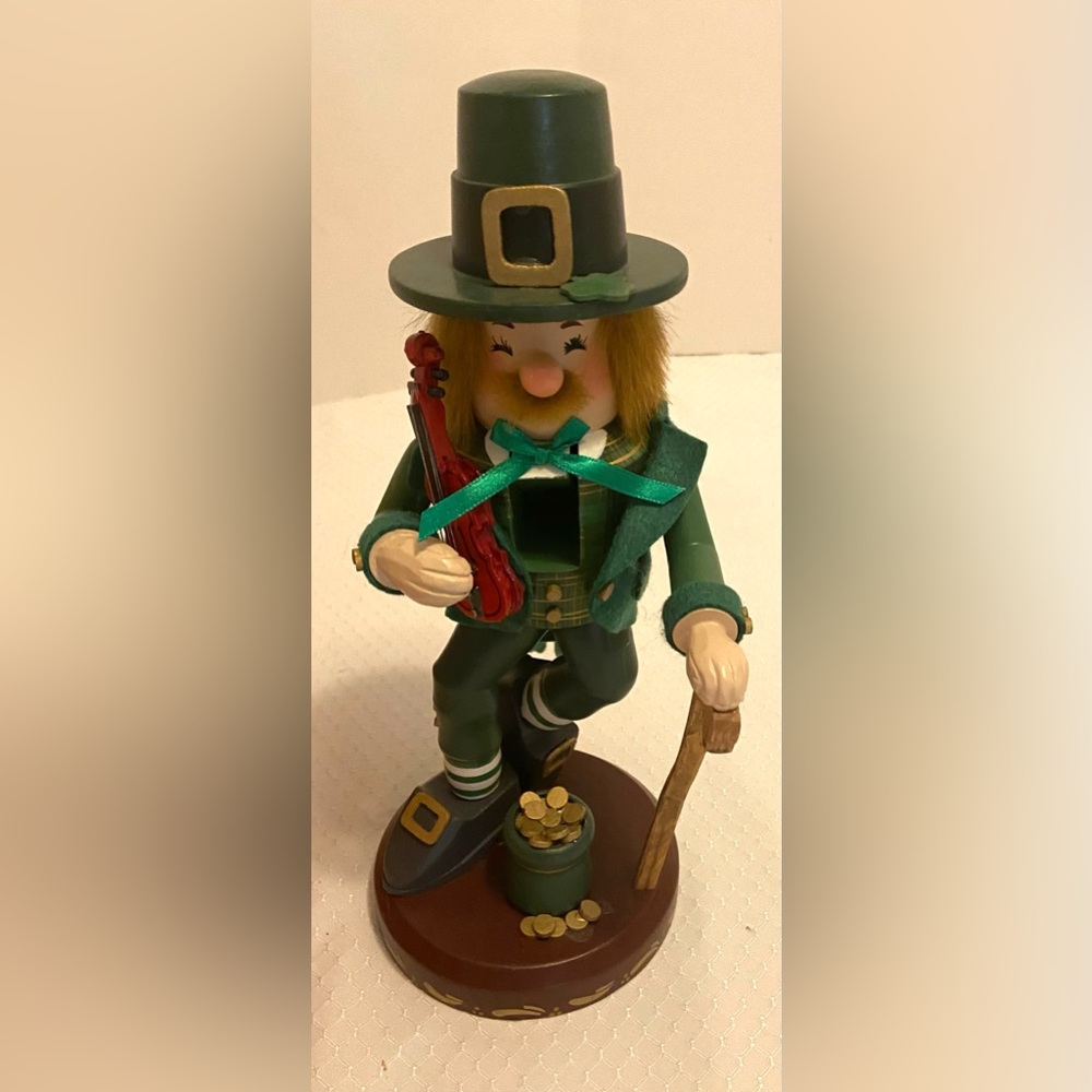 ZIM’S 1997 Leprechaun Nutcracker in Original Box.